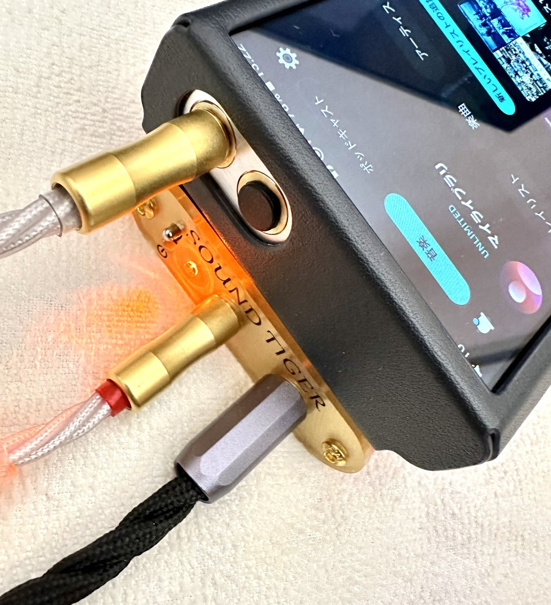 CarlzeissSylph's tweet photo. ずーみんのソロで私が一番好きな曲は圧倒的にこれ。
どんな曲でもLIVE音源になるこのリスニング環境、最高なんですけどマジで。
#欅坂46_再生する細胞 #今泉佑唯
#FIIO_M23SS #SOUNDTIGER_Potenza
#NICEHCK龍鱗2 #MESTmkII https://t.co/0uv7ptFcxW