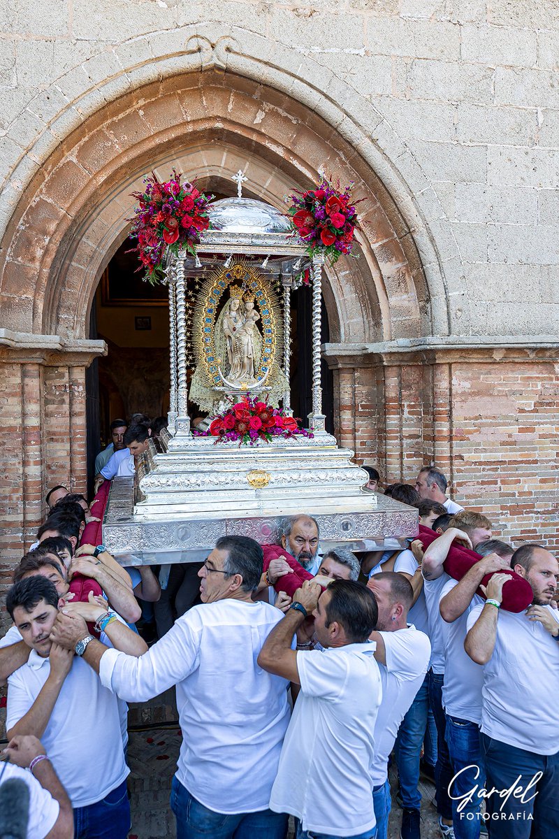 "Estrella de Agosto"
<a href="/AytodePalos/">Ayto. de Palos Fra.</a>  
Hermandad Virgen de los Milagros
No utilizar las fotos sin permiso del autor
gardelfotografia.com/venida-de-la-v…...