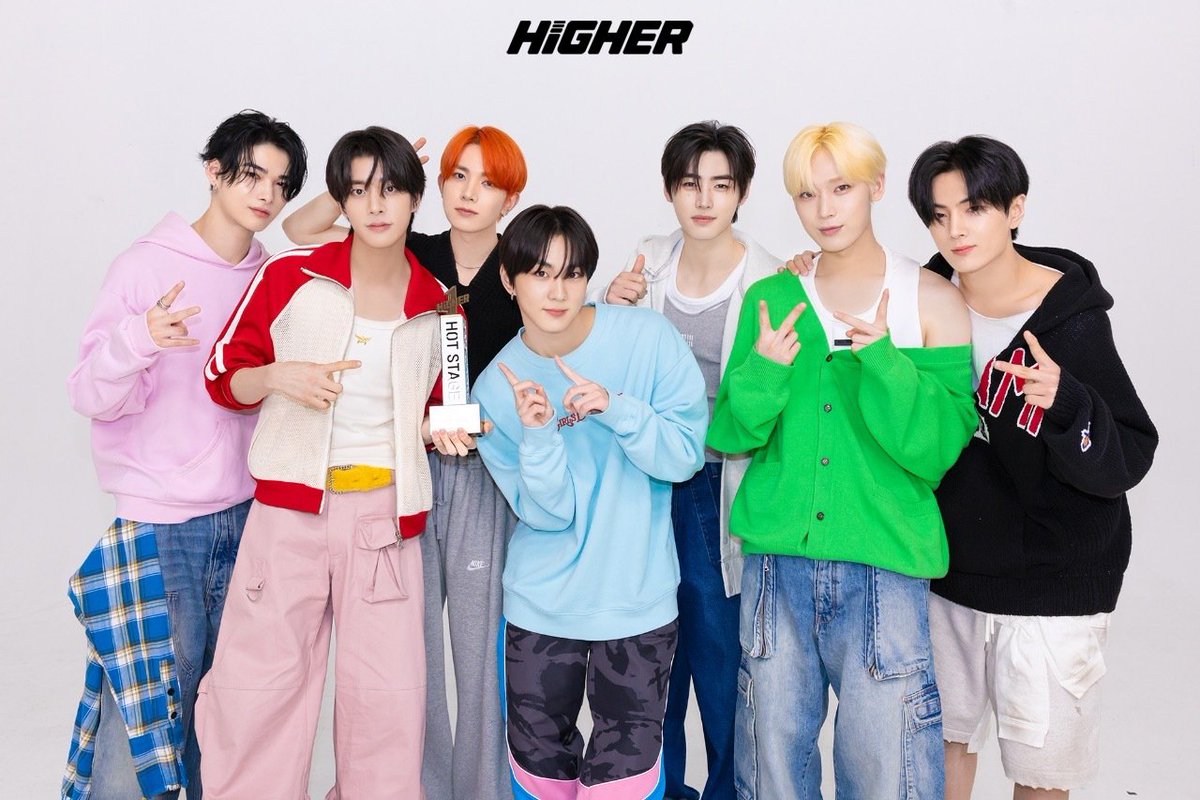 HIGHER_twt's tweet image. [📸] SBS #인기가요 1234회 핫스테이지 1위📷
[📷] EP.1234 HOT STAGE No.1📷

#엔하이픈 #ENHYPEN 
#ENHYPEN_XO #OnlyIfYouSayYes

최애 아티스트에게 핫스테이지 트로피를 안겨주세요!📷
Give the HOT STAGE trophy to your favorite artist!📷

📷: bit.ly/3tpKkxX
