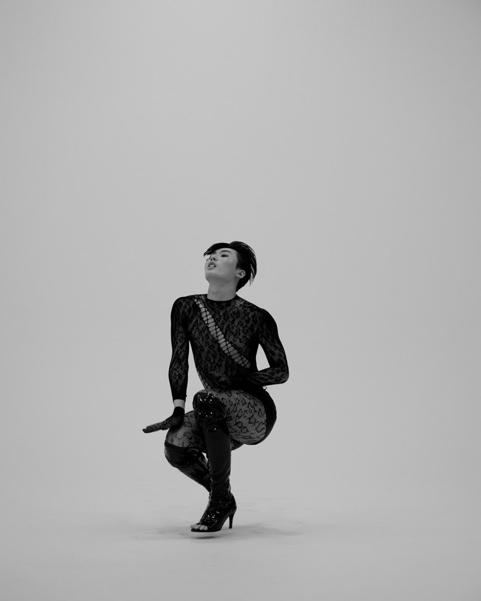 DazedKorea's tweet photo. ZINUKITSCH​

@zinukitsch

지누의 보깅, 희열, 자유, 그 이상.​
​
#지누키치 #zinukitsch #디그더데이즈드 #DigtheDazed​

더 많은 콘텐츠는 <데이즈드> 뷰티 에디션과 디지털에서 확인하세요. Check out more of our contents in <DAZED> 
KOREA BEAUTY EDITION issue and Digital. https://t.co/aEJUontWa3