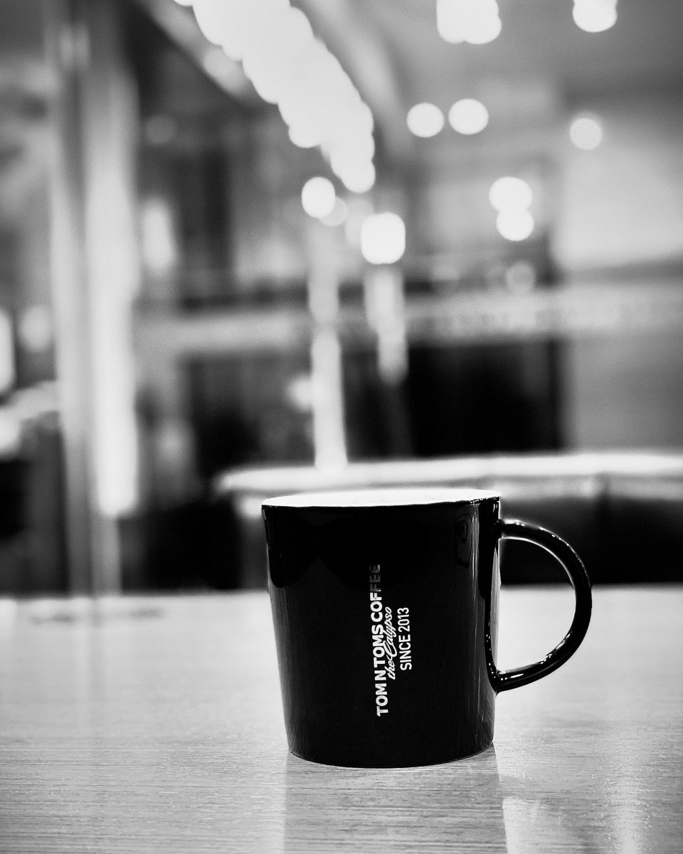 bayaraa_basan's tweet image. ☕️ #tomntoms #black