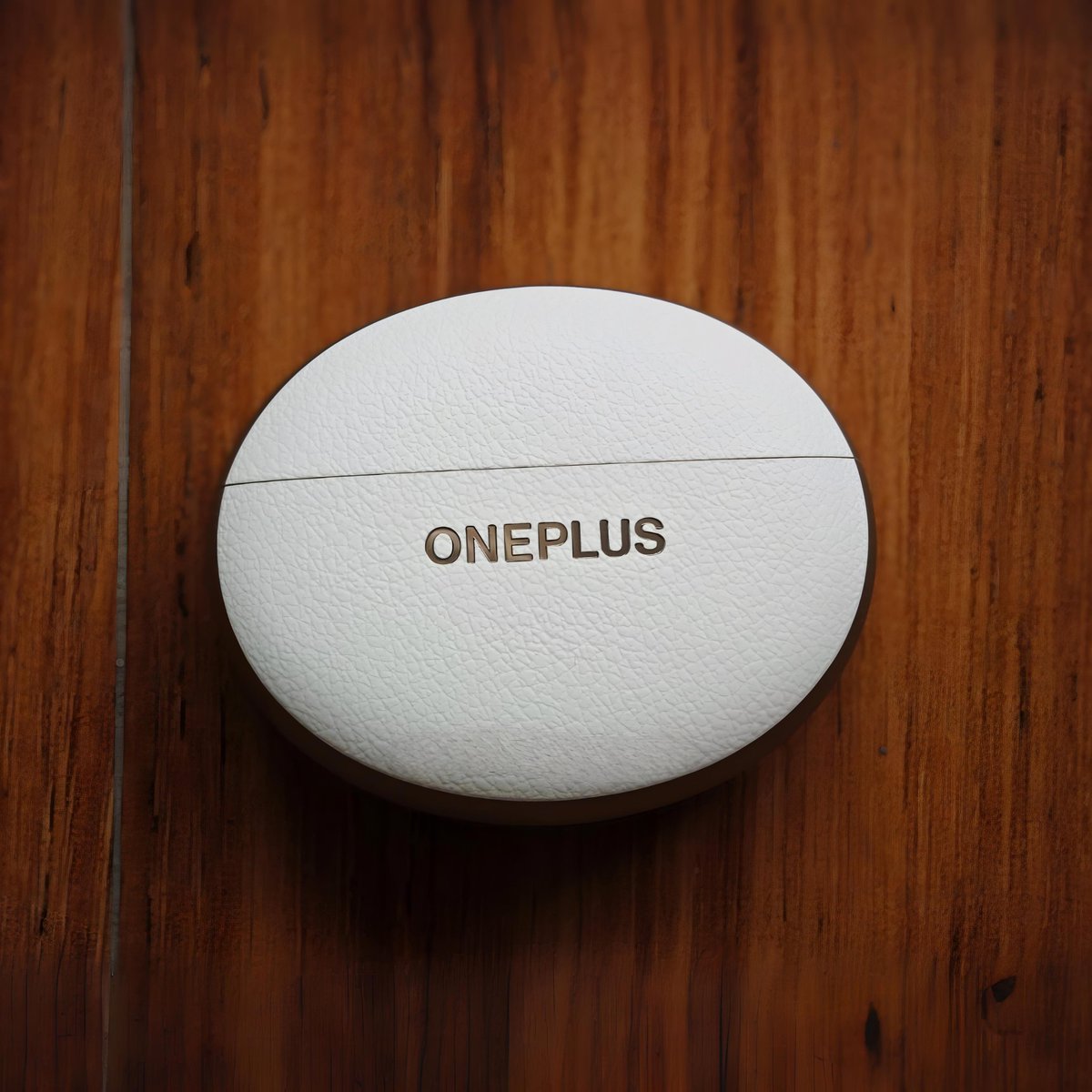 mohimtube0's tweet image. Here&apos;s the upcoming OnePlus Buds Pro 3

- 11 mm woofer &amp;amp; 6 mm tweeter
- LHDC 5.0
- 50 dB ANC
- Dynaudio EQ
- 43 Hrs battery life
- IP55 rating
Expected price - Rs 13,999
 #Oneplusbudspro #oneplusbuds3pro #buds3pro #OnePlus