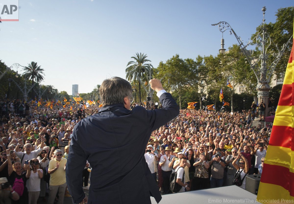 Bon dia i Puta Espanya!
📸 <a href="/EmilioMorenatti/">Emilio Morenatti</a>
