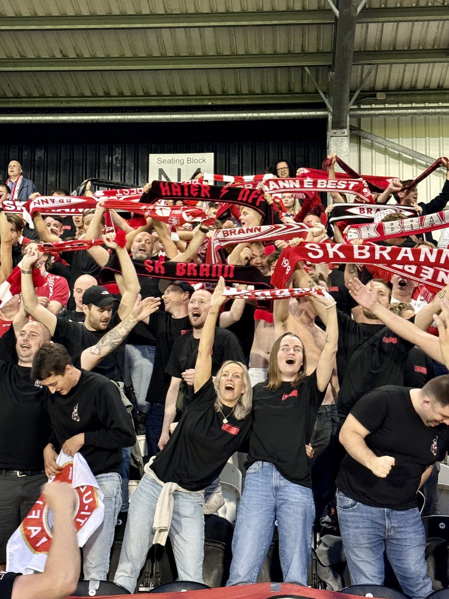 Danny Last tweet media