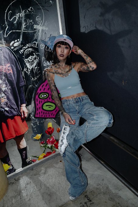 明日の8月10日20時より @dawg__official  から新商品のパット付きブラトップが発売STARTします😎🩵 フロントにはDAWGのラバータグががついてるよ🤑 数量限定なのでお早めにGETして下さい&hearts;️<a class="tags" target="_blank" title="On Twitter" href="/?out=eyJ0eXAiOiJKV1QiLCJhbGciOiJIUzUxMiJ9.eyJpYXQiOjE3MjQ0MjA5MjgsImlzcyI6InR3cG9ybnN0YXJzLmNvbSIsIm5iZiI6MTcyNDQyMDkyOCwiZXhwIjoxNzU1OTU2OTI4LCJyZWRpcmVjdF91cmwiOiJodHRwczovL3R3aXR0ZXIuY29tL2Rhd2dfX29mZmljaWFsIn0.nBMpG4sUPZF_YMz7ok2kT8fSrwKbLPcMKkya6AO91fWYmq-X0kU_Y8zvKcZqqOBwcecMNZCXUG2eOE1fSK9kbQ">@dawg__official</a><a href="/tag/%E6%95%B0%E5%80%A4%E8%A6%8F%E5%88%B6"class="tags"><span>#数値規制</span></a>