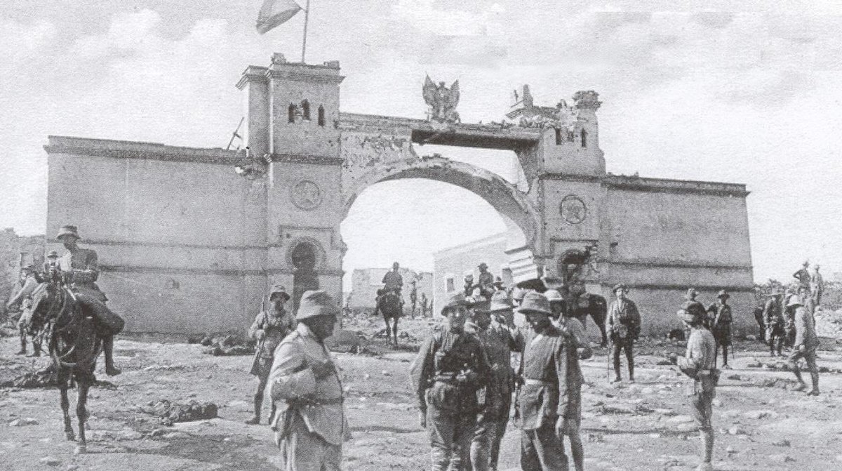 Dario_Madrid_F's tweet photo. El 9 de agosto de 1921 ocurre la matanza del Monte Arruit: tres mil soldados españoles son asesinados después de entregar su armamento. Habían pactado con los rifeños marroquíes de Abd el-Krim la entrega de las armas a cambio de sus vidas y del regreso a Melilla. https://t.co/JKbxtKOSYg