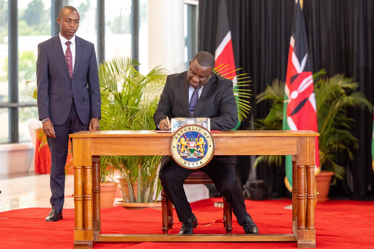 MakeItKenya's tweet photo. Congratulations @Waziri_Mvurya on your appointment as the Cabinet Secretary, Ministry of Investments, Trade, and Industry. https://t.co/Tjl6hEeEDz