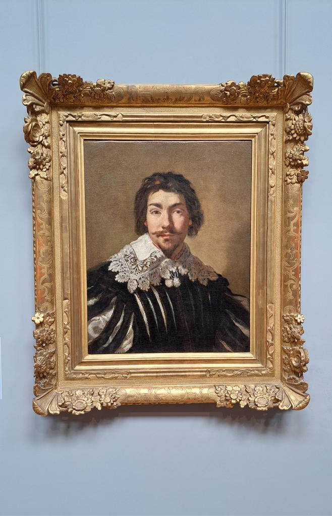 ThsMorel's tweet photo. À Troyes, l'autoportrait de Jacques de Létin, naguère perché loin des regards, vient de descendre sur une cimaise auprès de... sa femme, qui prête ses traits à l'Allégorie de la Grammaire, représentée par le peintre au sein d'un décor réalisé pour sa fille (toile acquise en 2019) https://t.co/pPL97qvPSw