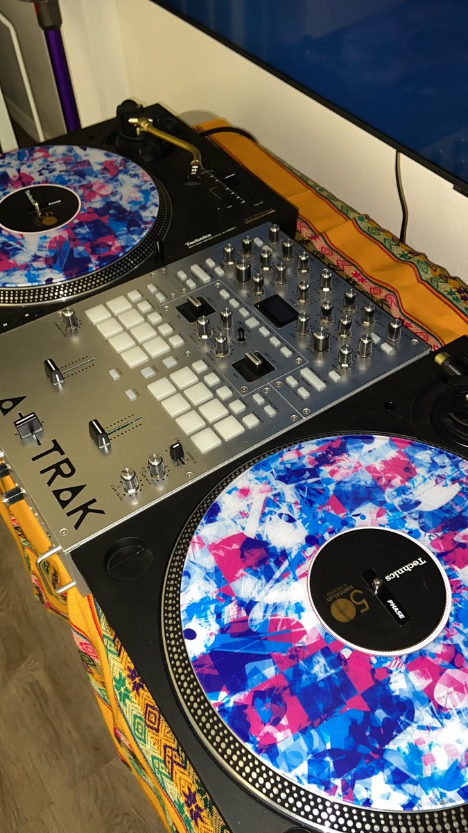 Oteb 🇵🇪🇺🇸 tweet media