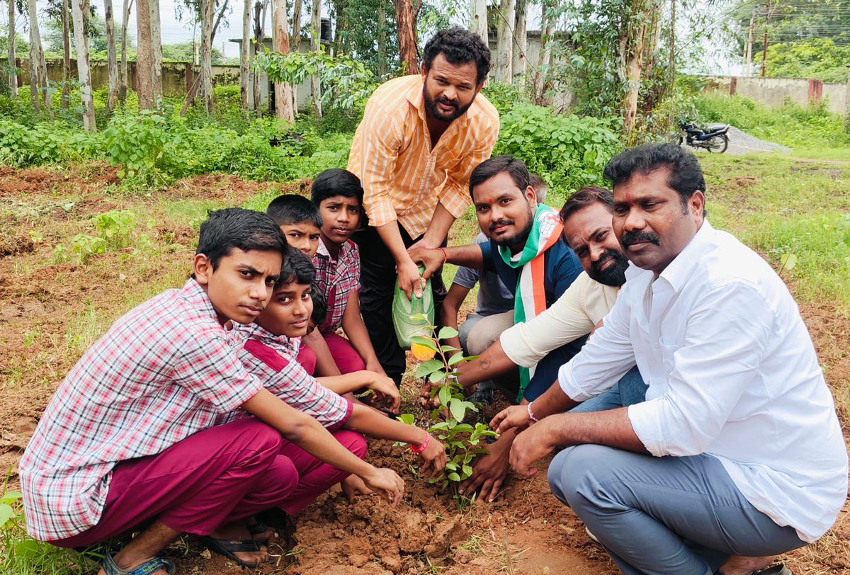 Telangana Youth Congress tweet media