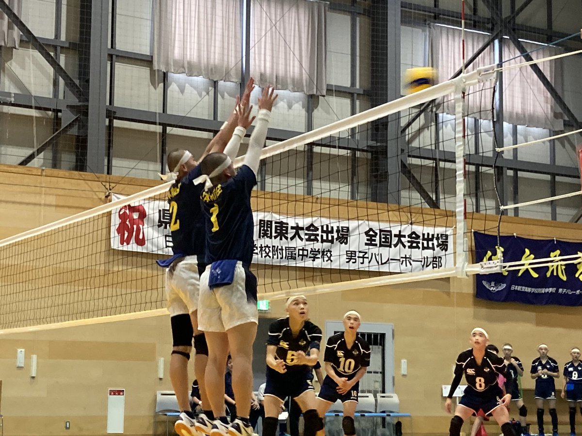 yamanashikanto's tweet photo. 第59回関東中学校バレーボール大会
男子　第2日目
【ア】コート　第3試合
足立区立渕江中学校　2(23-25 ,25-13 , 25-12  )1  日本航空高等学校附属中学校

足立区立渕江中学校　準決勝進出！
第5位　日本航空高等学校附属中学校 https://t.co/jFhi4OjCO2