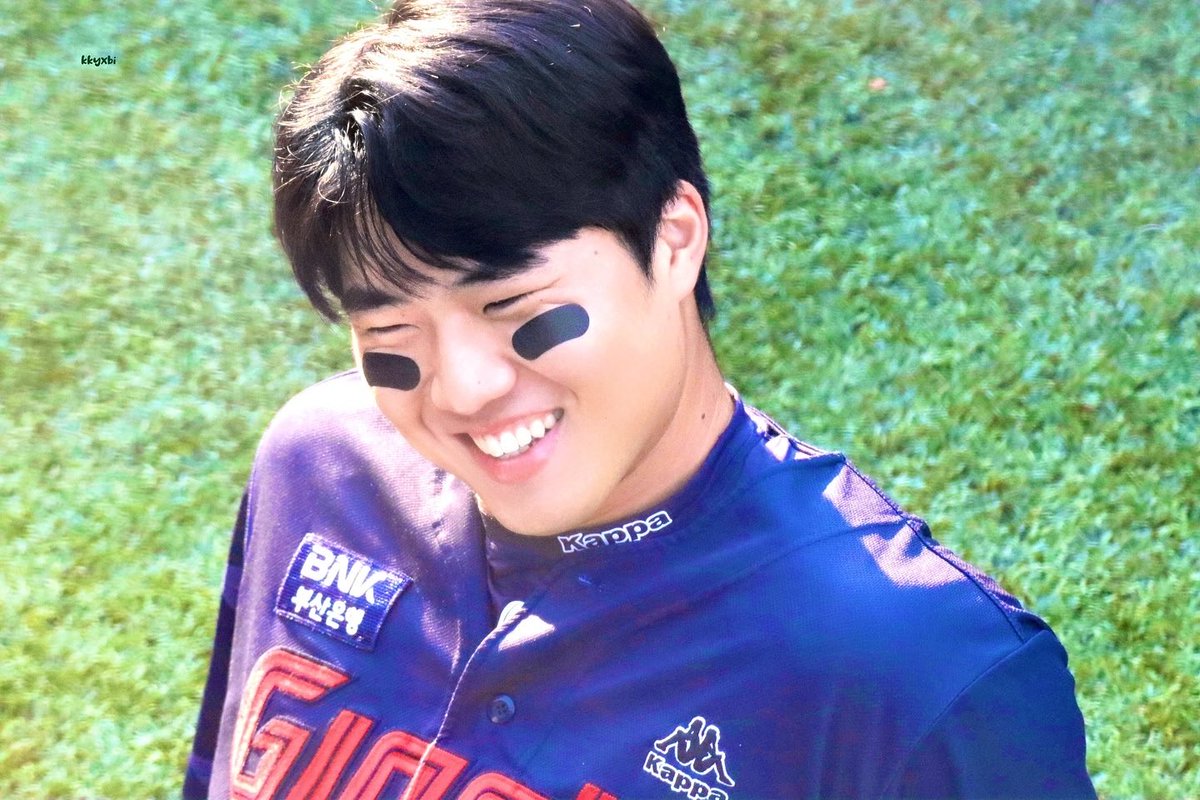 GalSeung_Giants tweet picture