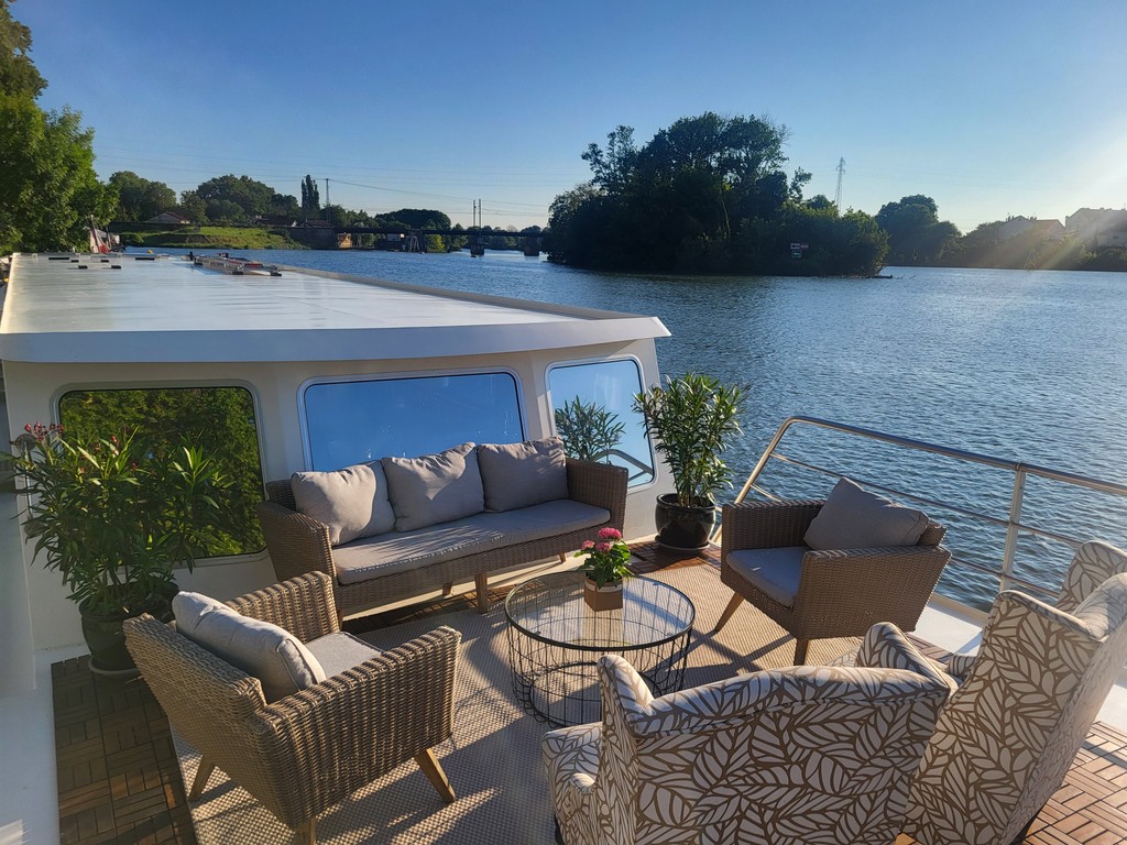 French-Waterways tweet media