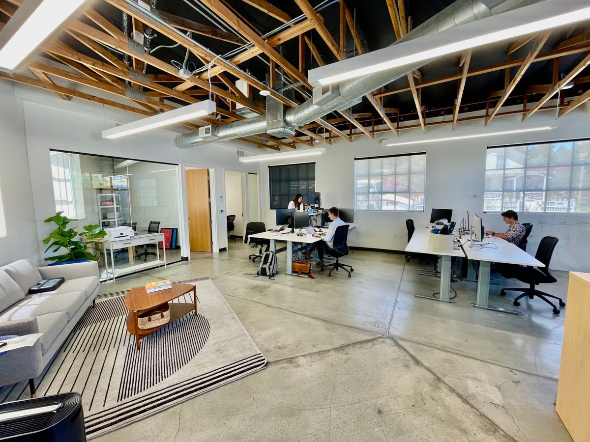 Happy Friday! 😎 The weekend is near, but at SnapMagic's new Redwood City office, the momentum doesn't stop! Whether developing AI for engineers, or supporting world-class suppliers, we're here to support the electronics industry.

Join the dream team! careers.snapmagic.com