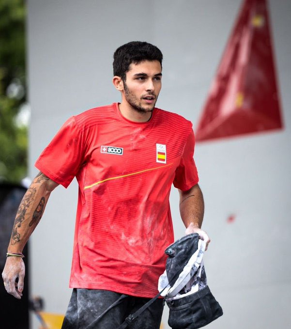 SergioParra97's tweet photo. 🧗 Alberto Ginés concluye la primera parte de la final de Escalada Combinada con 24,1 puntos, en SÉPTIMA posición. 

🕧 A partir de las 12:35, fase de Dificultad en la que se decidirán las medallas.

#Paris2024 https://t.co/DNywNLMEMP