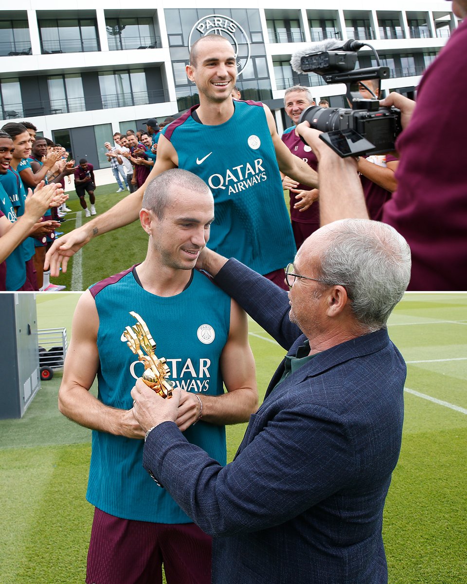 Paris Saint-Germain (@psg_inside) on Twitter photo 🔙👋 <a href="/FabianRP52/">Fabián Ruiz</a> 😄
Notre champion d'Europe espagnol est de retour au Campus PSG ! 🔴🔵 🔙👋 <a href="/FabianRP52/">Fabián Ruiz</a> 😄
Notre champion d'Europe espagnol est de retour au Campus PSG ! 🔴🔵
