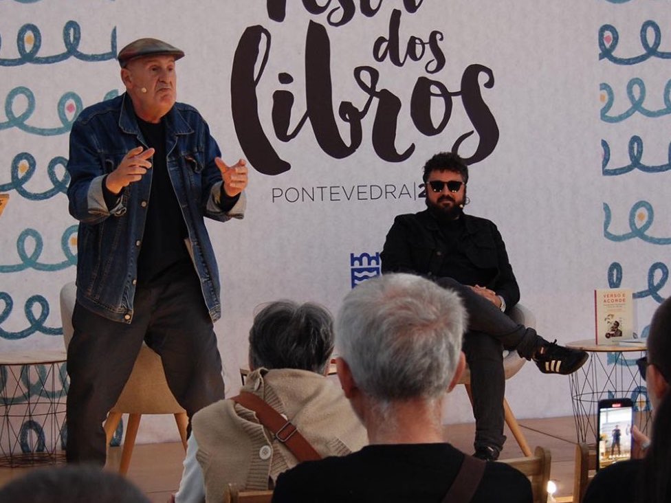 E tamén mañá sábado, ás 19h30, estarei con Antón Reixa presentando a súa “Enciclopedia perplexidade” (<a href="/KalandrakaEdit/">Kalandraka Editora</a>) na Feira do Libro da Coruña. 

Vide! 🔥