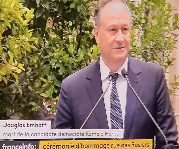 Inoubliable tuerie de la rue des rosiers le 9 août 1982 dans un attentat antisémite . 6 morts et et des dizaines de blessés par un groupe d'Abou Nidal. 
C'était trois jours avant mon arrivée d'Israël avec ma femme et mes deux enfants pour ma mission d'éducation à Paris.