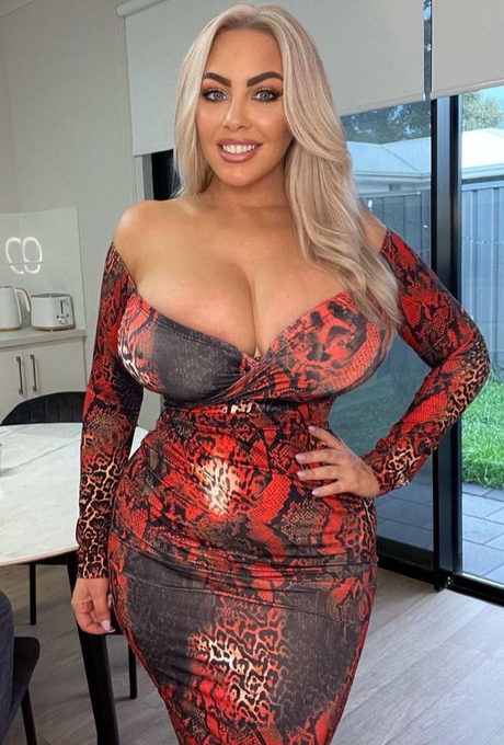 Do you see the curves? https://t.co/bcGUxdXHlf