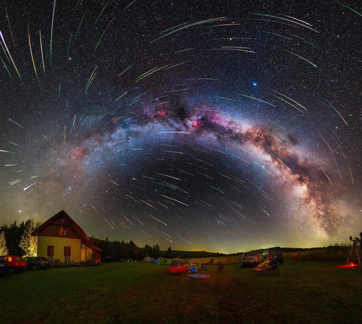 𝗣𝗘𝗥𝗦𝗘𝗜𝗗𝗦 ☄️

📷 Ján Mäsiar