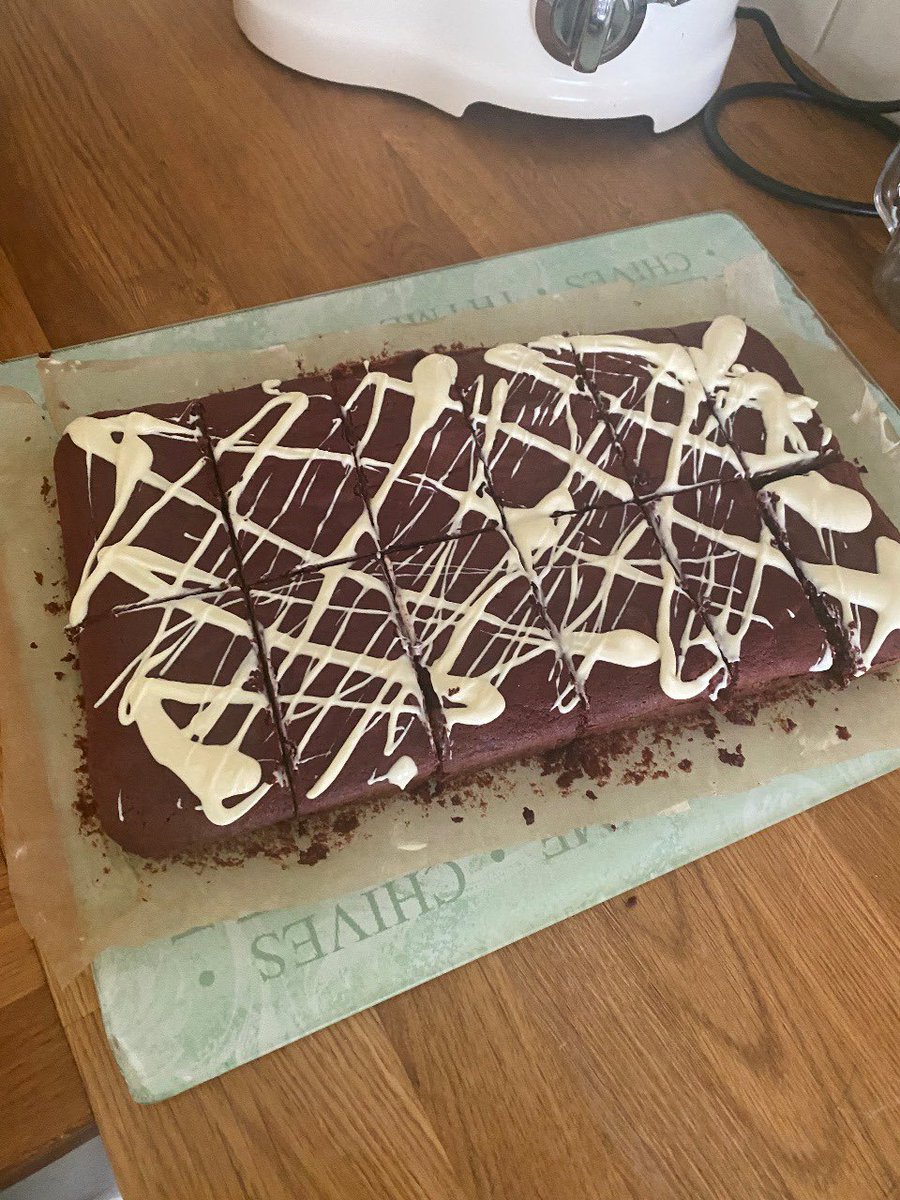 Announcing our next Ace Baker …. Helen Fernandez, representing FROGS (Friends of Grow), with her beetroot chocolate brownies. Yum! 
The final takes place at the <a href="/WestShowGuernse/">West Show Guernsey</a> 10am on the Wednesday 14th August, come see us in the Grow tent 
#GrowBakeOff2024 #WithoutUs