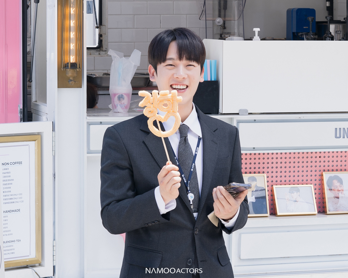 NAMOOACTORS2004's tweet photo. [#나무포스트] 이정하 | 감사합니다 | 구한수 | 티벤촬영 | plog [Kor Sub]
▶ https://t.co/ti7VaLAWSn

#이정하 #감사합니다 #LEEJUNGHA #TheAuditors #NAMOOCONTENTS https://t.co/cfObIQ9nZ6