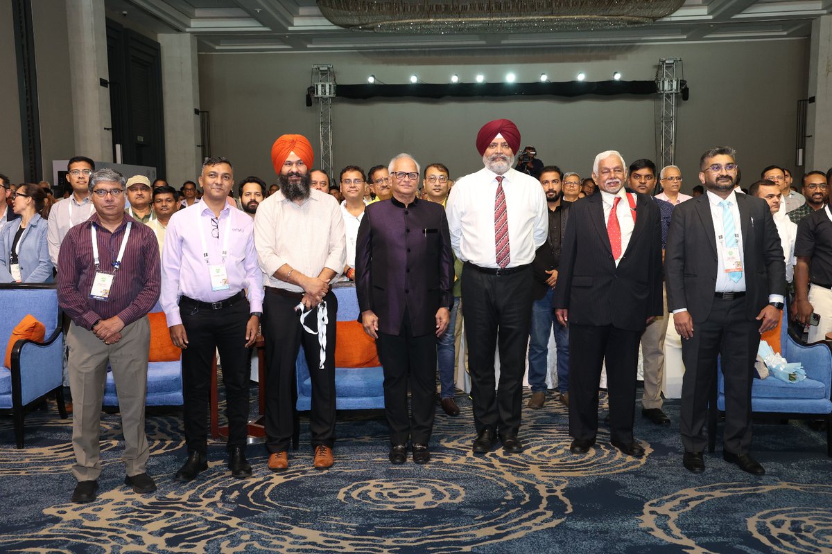 FPS2024's tweet photo. The FAOPMA Pest Summit 2024 was elevated to new heights with an inspiring keynote session by Lieutenant General @TinyDhillon, PVSM, UYSM, YSM, VSM (Retd).

#FAOPMA #fps2024 #pestsummit #brochure #india #mumbaicity #nonprofitorganisation #pestsummit2024 #ipca https://t.co/BZqljwHzAV