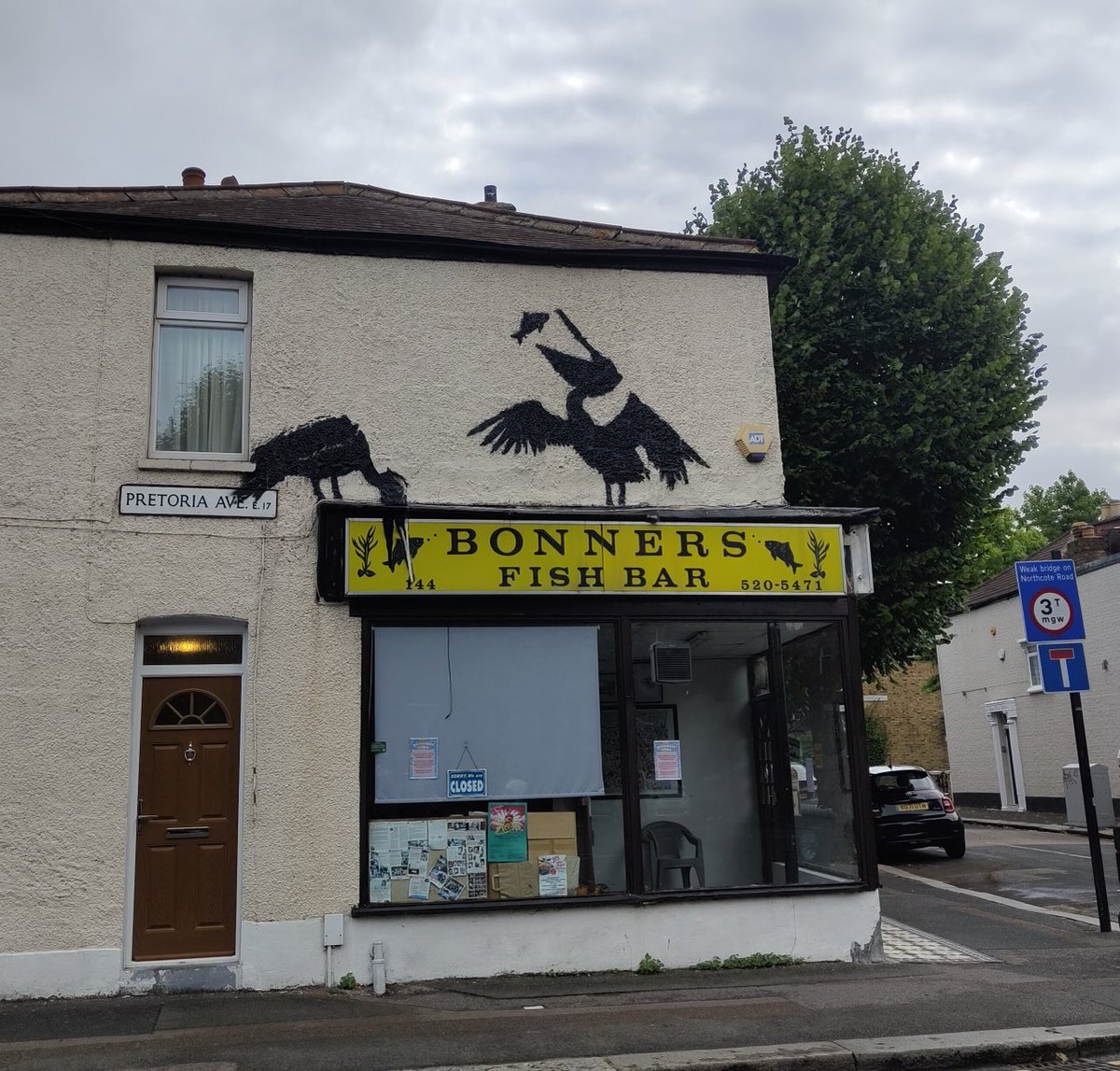 Luxmy Gopal (@luxmy_g) on Twitter photo NEW: Banksy artwork spotted in Walthamstow? The 5th such animal artwork revealed in London this week. From @freddyt234 <a href="/BBCLondonNews/">BBC London</a> NEW: Banksy artwork spotted in Walthamstow? The 5th such animal artwork revealed in London this week. From @freddyt234 <a href="/BBCLondonNews/">BBC London</a>