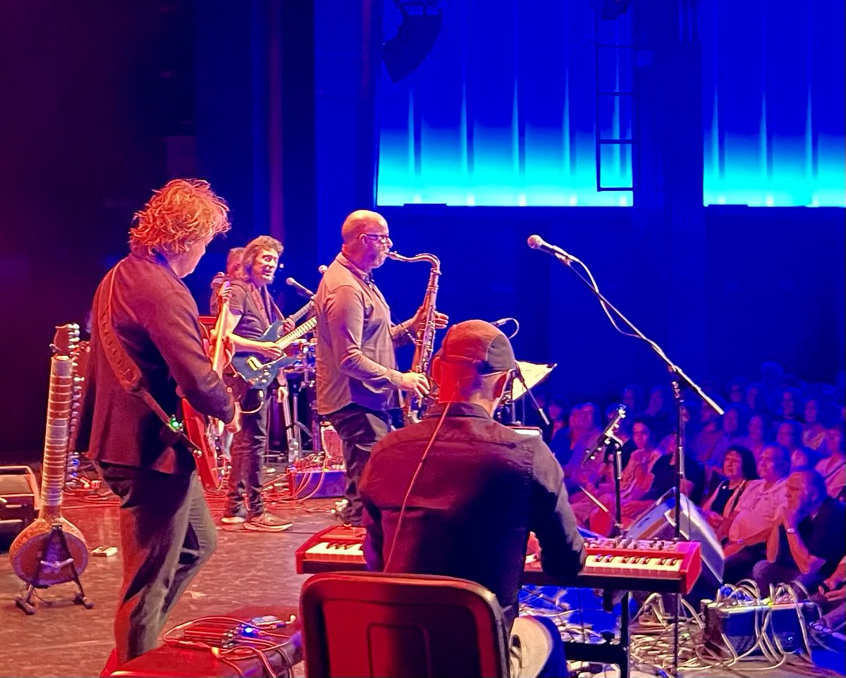 The first Djabe show (which included Rob) was a great success last night in Budapest. Playing in Györ tonight!