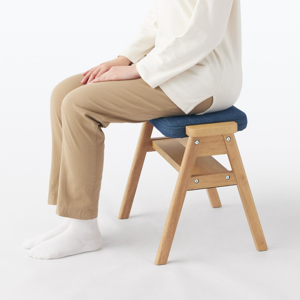 無印良品 残反をつかったスタッキングスツール パープル