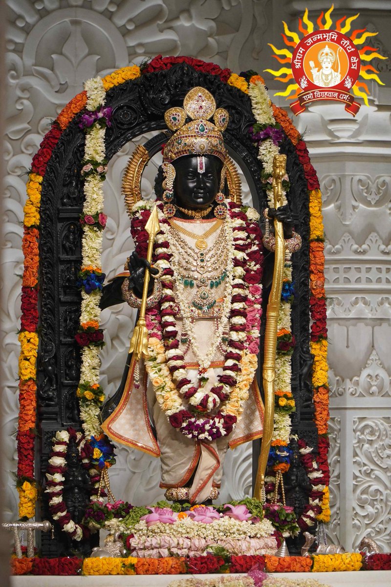 On the auspicious day of Nag Panchami, Bhagwan Shri Ram lalla Sarkar along with His brothers, is seated on a Hindola. 

Hindola Darshan will continue for next some days.

नागपंचमी के पावन दिन पर आज भगवान श्री रामलला सरकार को अनुजों सहित हिंडोले पर विराजमान किया गया।