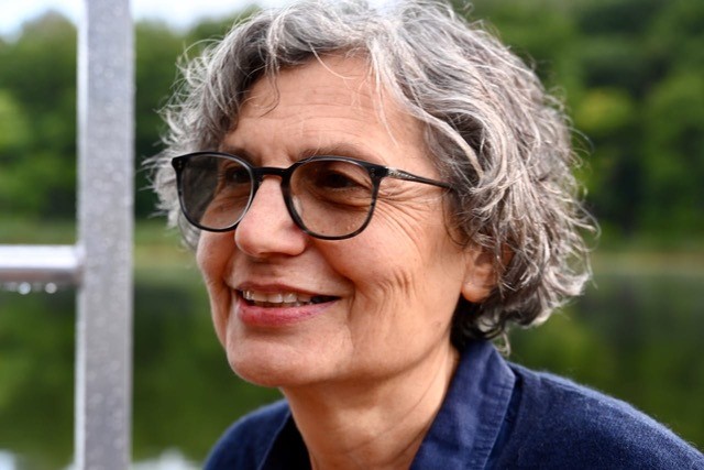 «I am looking at my smartphone – at the weather app for the following days. No rain, no cloud. Sunny again.»

Translator and writer Cécile Wajsbrot for #AtlasOfChange, a project in collaboration with <a href="/cbamadrid/">Círculo de Bellas Artes - Casa Europa</a>.

🔗 acortar.link/59B4BJ