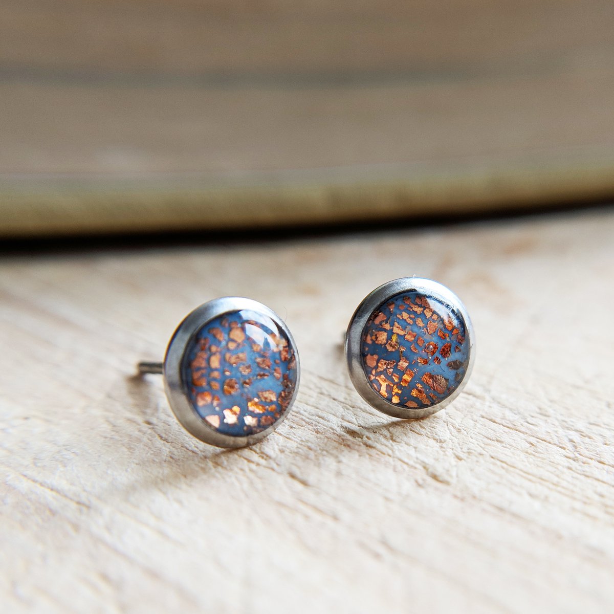 knittykittybang's tweet photo. ⭐ RESTOCKED ⭐ My all time best sellers, in both shops and online, these dusty blue and rose gold stud earrings are back in my Etsy shop and ready to go.

https://t.co/pQuIZFit3V https://t.co/FM8T9nZK0L