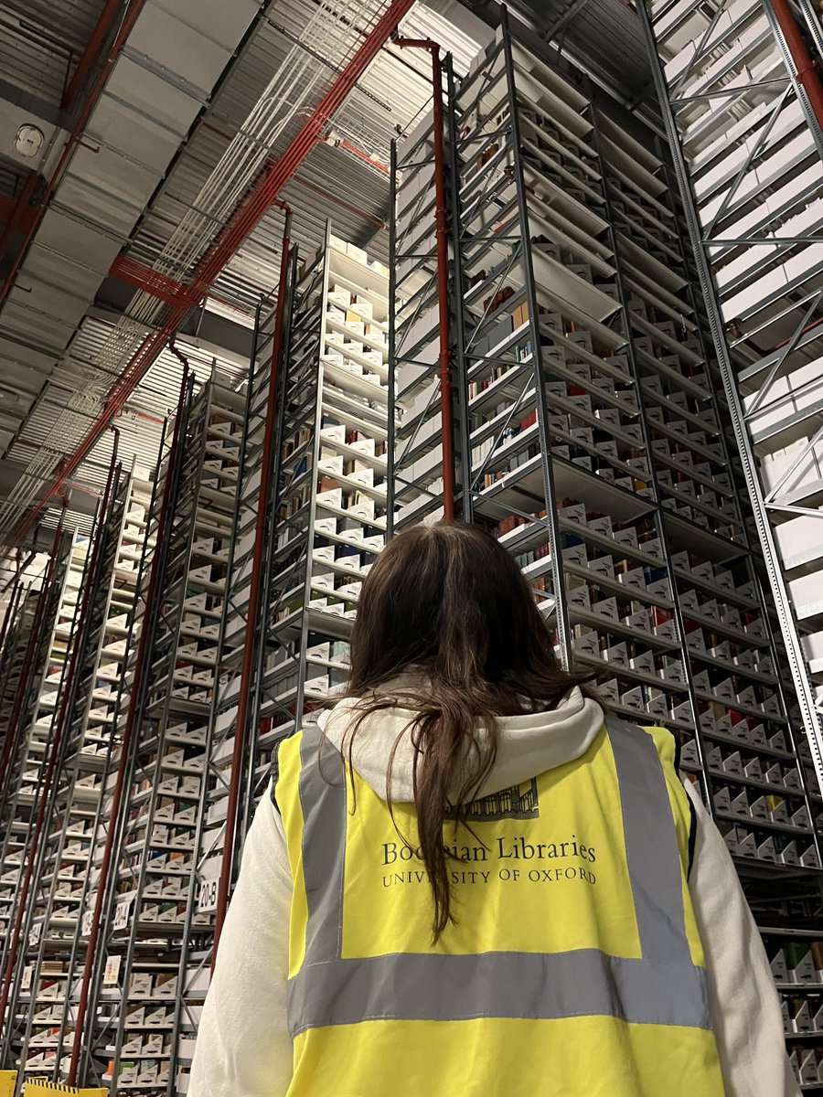 bodleianlibs's tweet image. It&apos;s #BookLoversDay - so put down your smart phones and pick up a book. We love books so much, we&apos;ve collected more than ten million of them in our storage facility in Swindon. They are stored on 153 miles of shelving more than 10 metres high 👀go.glam.ox.ac.uk/bsfswindon