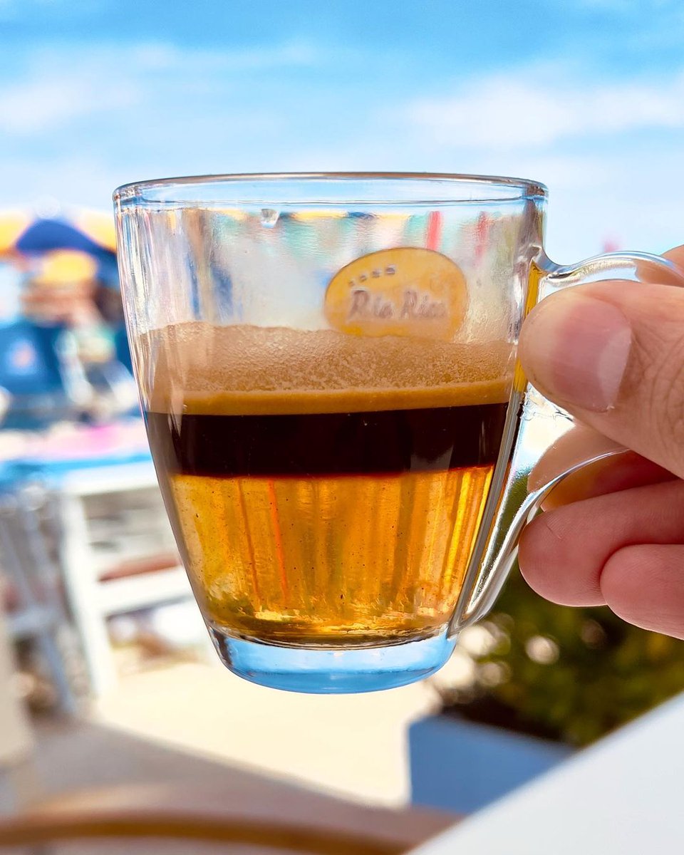 🏖In spiaggia ti rilassi se sei in buona compagnia. 😉

Ecco quella di <a href="/il/">il</a>.vazzi 

#MorettadiFano #morettaFanese #Fano