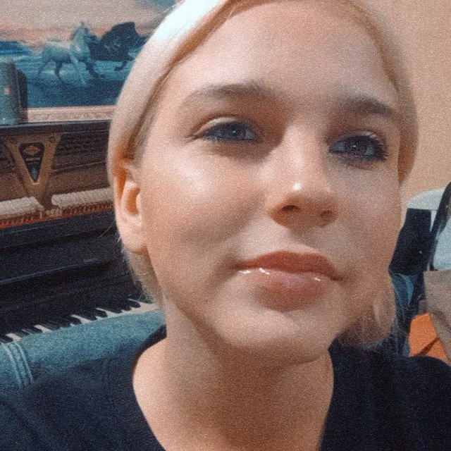 Настя Задоєнко (@nastasi_x) on Twitter photo 