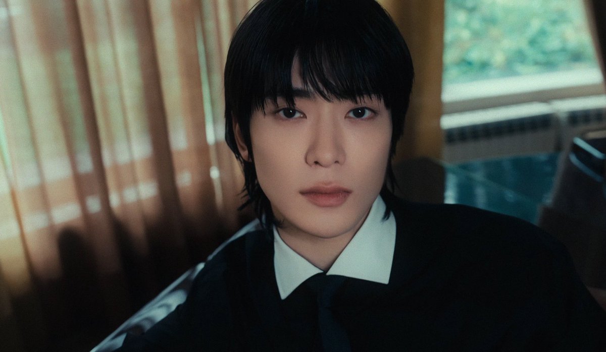 hourlyjaeh's tweet photo. music film with @Prada 

CANT GET YOU OUT NOW
#풀네임_정프라다재현_선공개곡
#JAEHYUN_CantGetYou #JAEHYUN_J https://t.co/8UKxH3KYSg