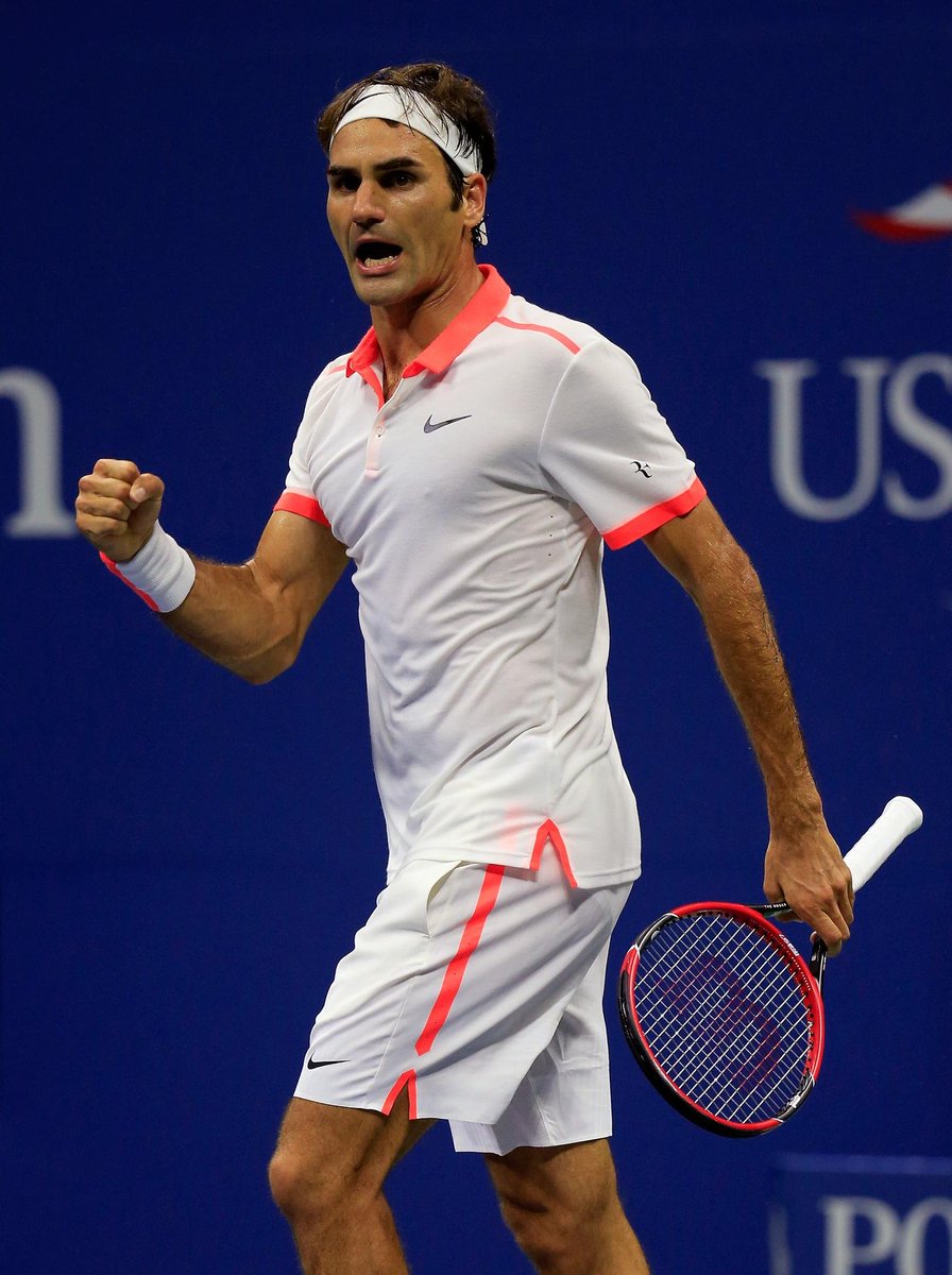 1BH_DownTheLine's tweet photo. @TennisTV @rogerfederer Since this wasn't posted... minimal yet elegant https://t.co/jgpb0xIi6H