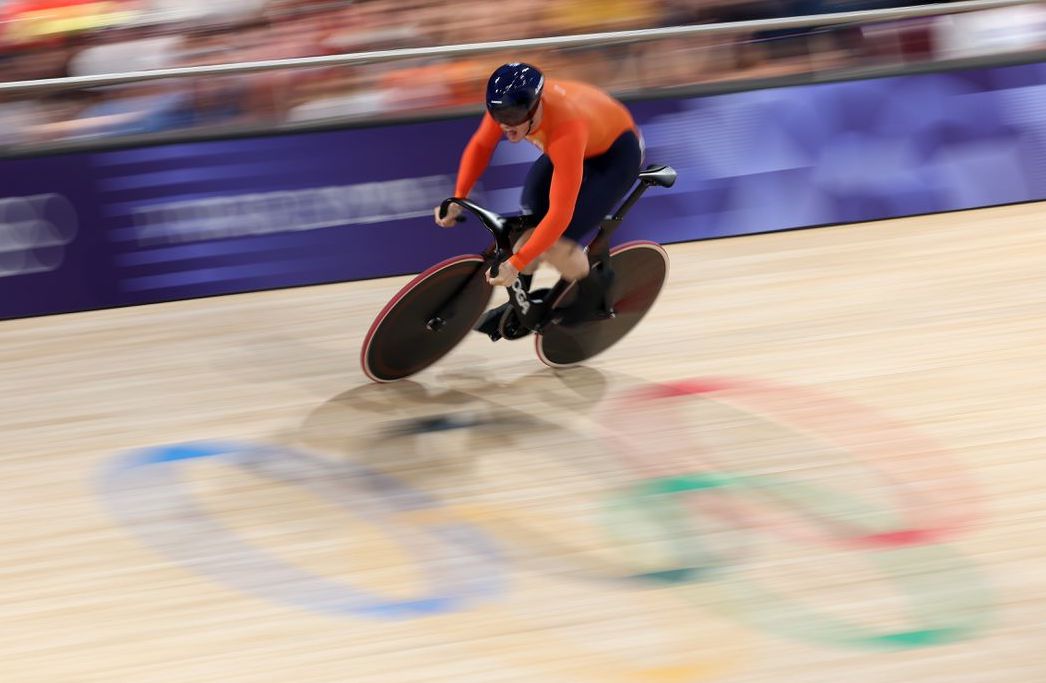 Now with Olympic athletes delivering their peak performing, you might wonder if we could predict (changes in) performance after training?

<a href="/luukvos6/">luuk vos</a> and RenskeVergeer investigated this in #Cycling using #MachineLearning. 

Read more at: researchsquare.com/article/rs-470…