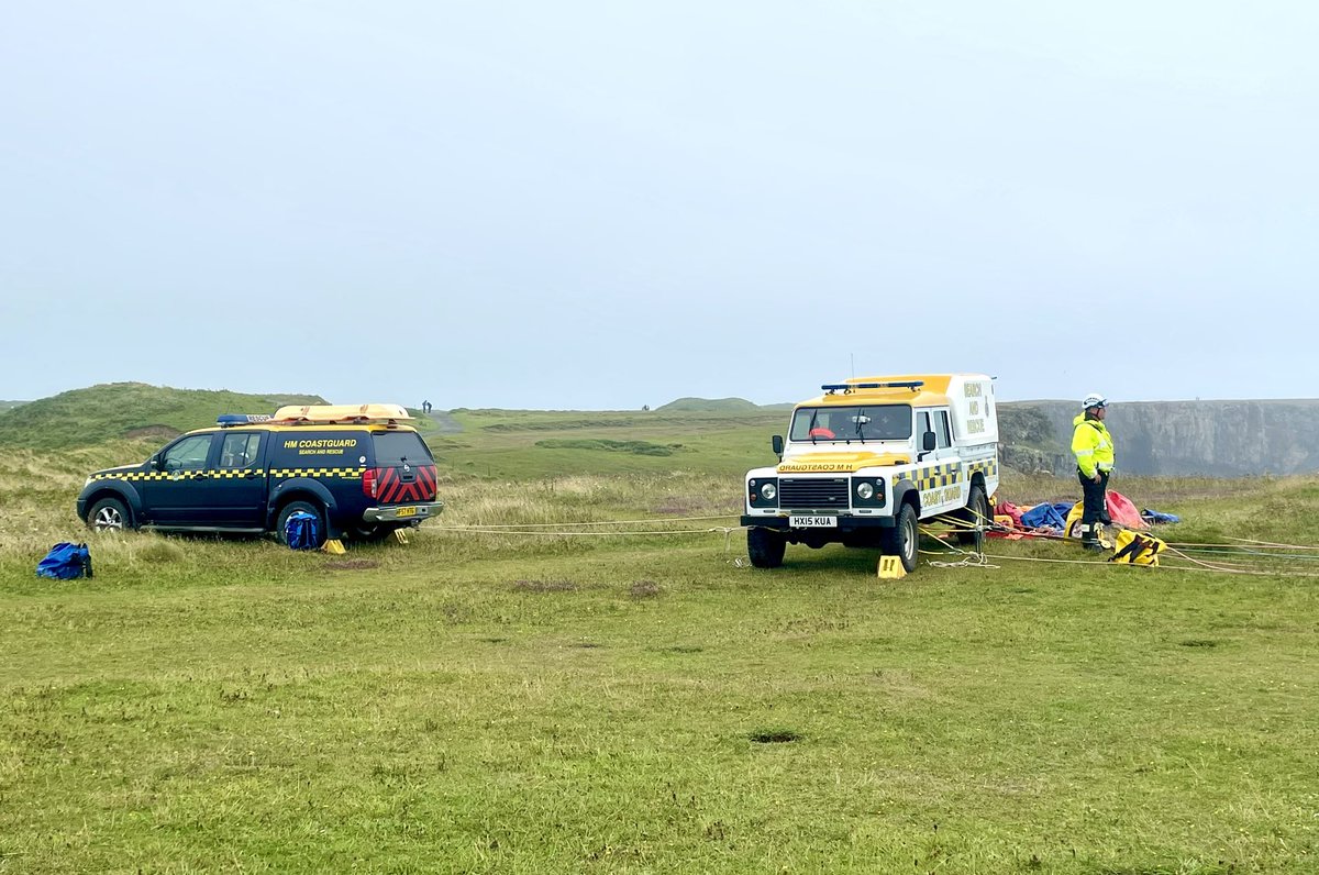 Di Gilbert (@digilbertclimbs) on Twitter photo Now that’s what I call a bombproof anchor. <a href="/HMCoastguard/">HM Coastguard</a> putting in the training hours for all those crag snatches and pick ups. No climber wants to see these caped hero’s in a profession capacity but reassuring to know they are loitering in the background. Now that’s what I call a bombproof anchor. <a href="/HMCoastguard/">HM Coastguard</a> putting in the training hours for all those crag snatches and pick ups. No climber wants to see these caped hero’s in a profession capacity but reassuring to know they are loitering in the background.