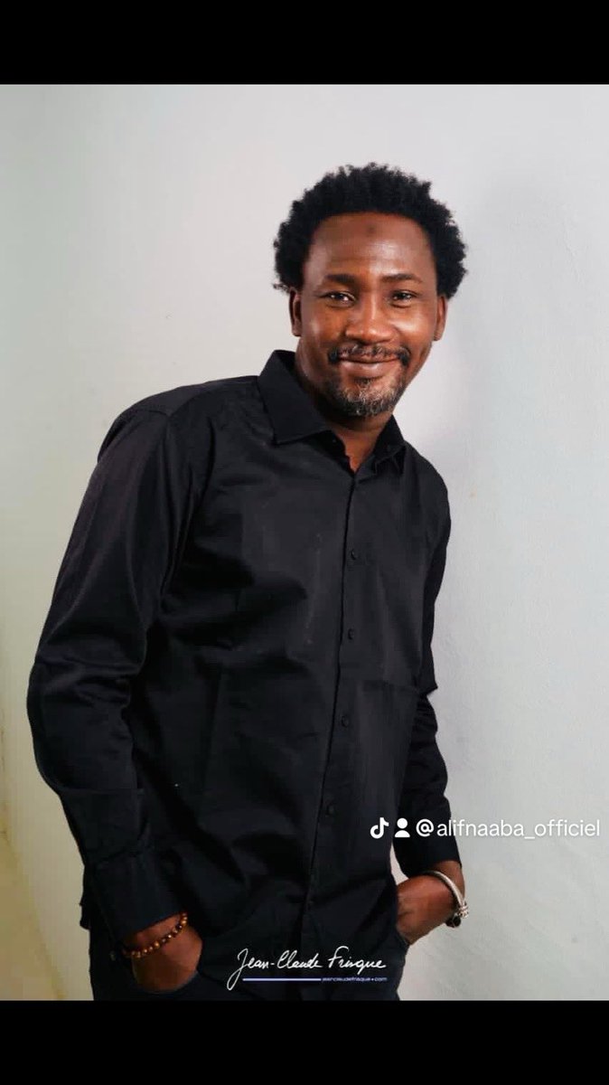 Encore un vendredi chargé d’amour et de gratitude. Prenons de la lumière et avançons avec le bon grain. Bon Jumah !