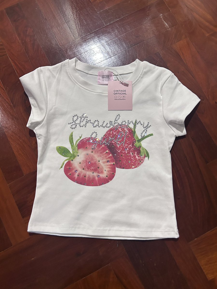 2handpeacha's tweet photo. #ส่งต่อcintageshop มือหนึ่ง ป้ายห้อย size xs (s-m ใส่ได้สบาย)
350฿ free shipping ลดได้นิดหน่อย

#ส่งต่อเสื้อผ้า #ส่งต่อเสื้อมือสอง #ส่งต่อเสื้อผ้ามือสอง #เสื้อผ้ามือสอง #เสื้อผ้ามือสองราคาถูก  #ส่งต่อเสื้อผ้ามือ2 #โล้ะตู้เสื้อผ้า #ส่งต่อcintage #ส่งต่อvghbkk #ส่งต่อstylistshop https://t.co/3w8EF01BIX