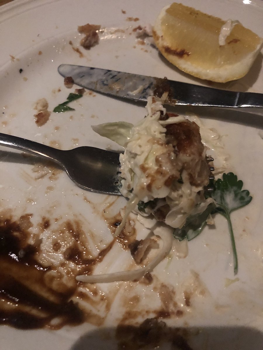 DeliciousDad's tweet photo. Cub very happy with her pub dinner last night. Love our hood. https://t.co/ShX9WSCtvN