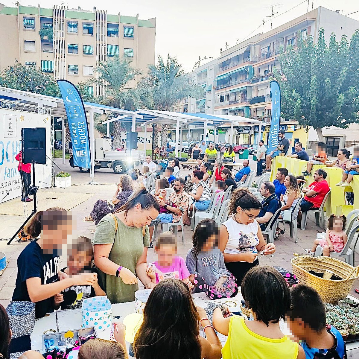 👪En familia, con los que más importan, así entendemos estas 'noches especiales'

🌳Plantamos 'mini árboles' e inculcamos valores medioambientales.

📸Barrio del Carmen

El martes seguiremos en Vistabella junto a <a href="/AytoMurcia/">Ayuntamiento de Murcia</a> <a href="/Ppguillenparra/">Pepe Guillén Parra</a> y <a href="/Aoxigenarte/">Asociación OxigenArte</a>. #STV #ActúaSM