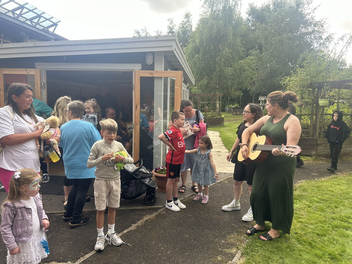 TodholmPs's tweet image. What a super community event with The ELCC and all our friends at Hunterhill Care Home last week, the Summer was feeling too long without them! #intergenerational #community #beststaffteam