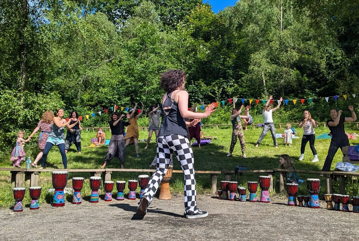 Upcoming Dance Sessions!

💃🏻 This Sunday at Youphoria Festival, Lake Windermere 

💃🏻 Thursday 22nd August, Queer Hope + Joy at The Whitworth (free 🎟️) 

eventbrite.co.uk/e/queer-hope-j… 

💃🏻 September + October at The Manchester College

Photo by Mirko Lazaren 📷