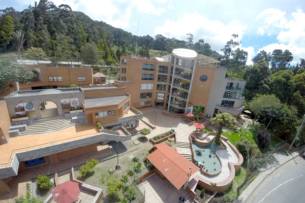 🌍✨ ¡No te pierdas el II Congreso Internacional sobre Retos y Desafíos Ambientales Locales! 🌿🗓️ Del 28 al 30 de agosto en el Auditorio Huitaca, Alcaldía de <a href="/Bogota/">Alcaldía de Bogotá</a>.📍🎤 La docente Jeniffer Gracia de @famarenaud <a href="/udistrital/">UniversidadDistrital</a> dará todos los detalles. ¡Únete!🌱🔍