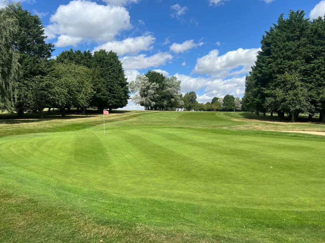 Our own little slice of heaven 😍⛳️☀️

What is your best round at Toft so far in 2024? Let us know in the comments! 🤔

#toftgolfclub #birdies #Eagles #lowround #handicap #challenge #improvement #greenkeeping