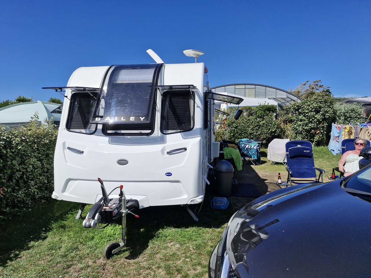 The last full day.....wow the windows really open wide 😁