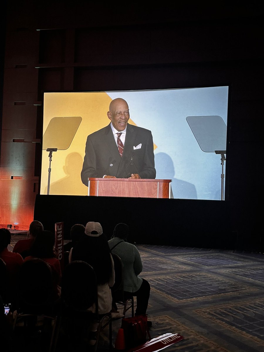 Listening to our phenomenal Founder brings absolute joy to my heart as we #journeyto30 #fpcstp #OneFriendship <a href="/FriendshipPCS/">Friendship PCS</a>